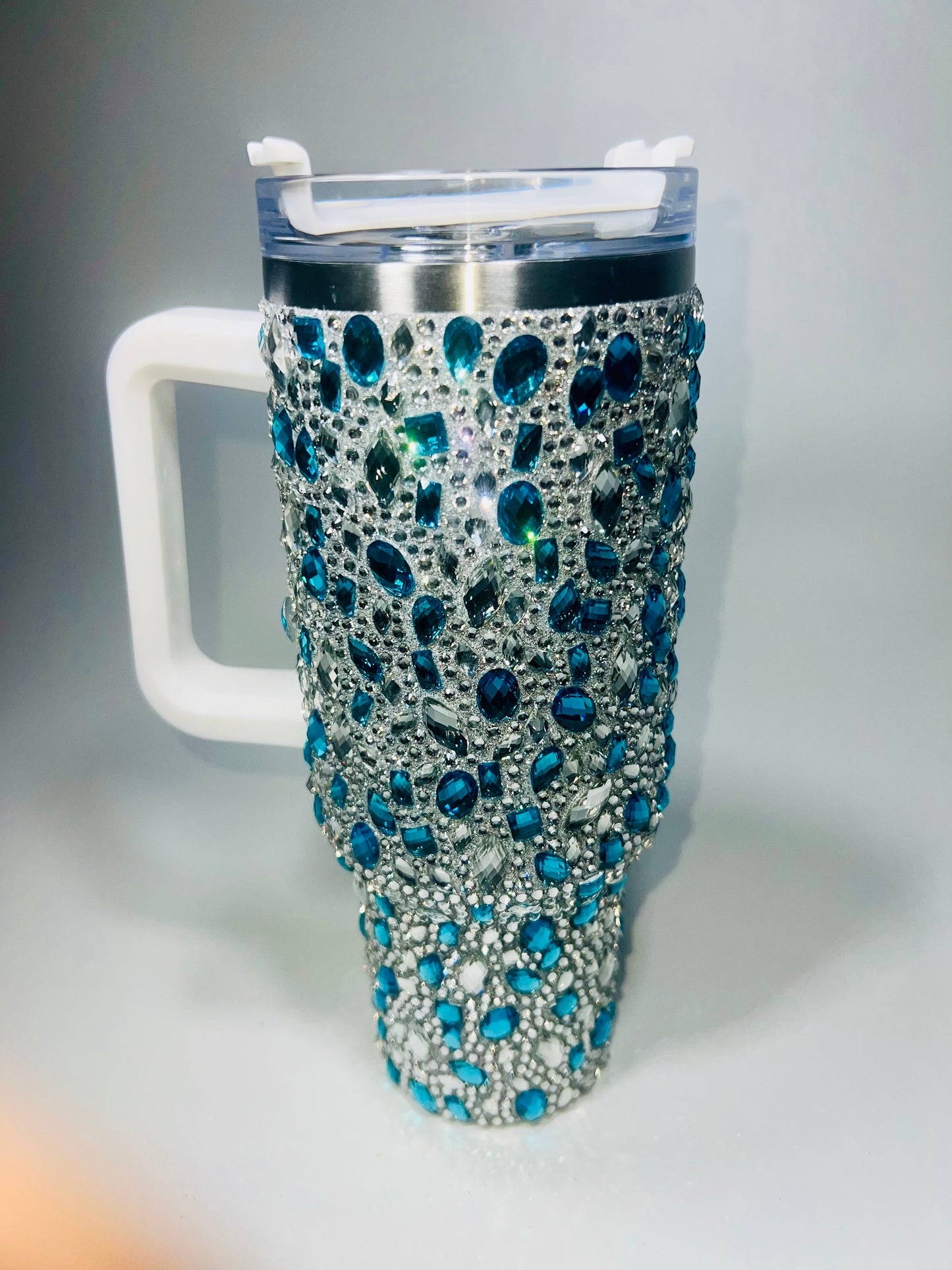 New !! Luxury Edition 40oz Rhinestone Glitter Crystal Tumbler